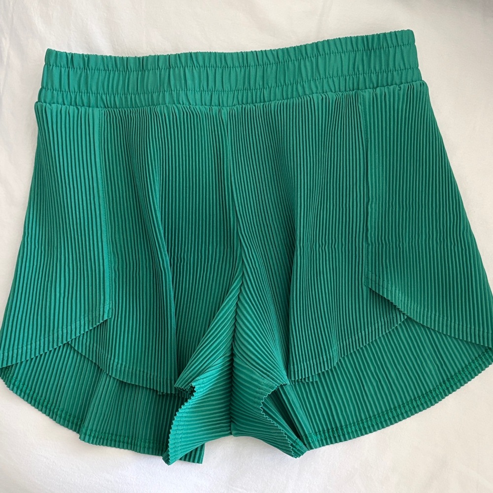 Green Pleated Women's Shorts